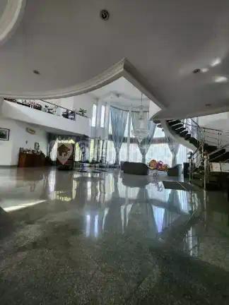 Jual Rumah Besar Mewah Villa Tampak Siring Bgv Klp Gading