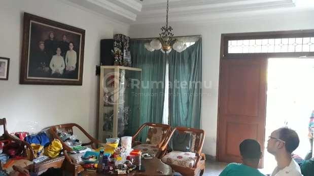 Rumah 2 Lantai Area Kebayoran Lama / Tanah Kusir.