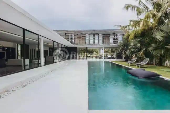 Luxury Villa Ready For Rent Or Leasehold In Berawa Canggu Bali
