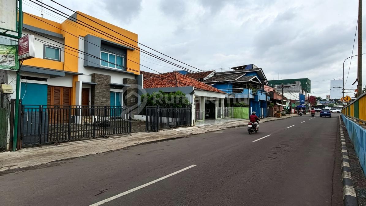 Dijual Gedung Kantor 2 Lt Lokasi Strategis di Jatinegara Kaum, Pulo Gadung, Jakarta Timur