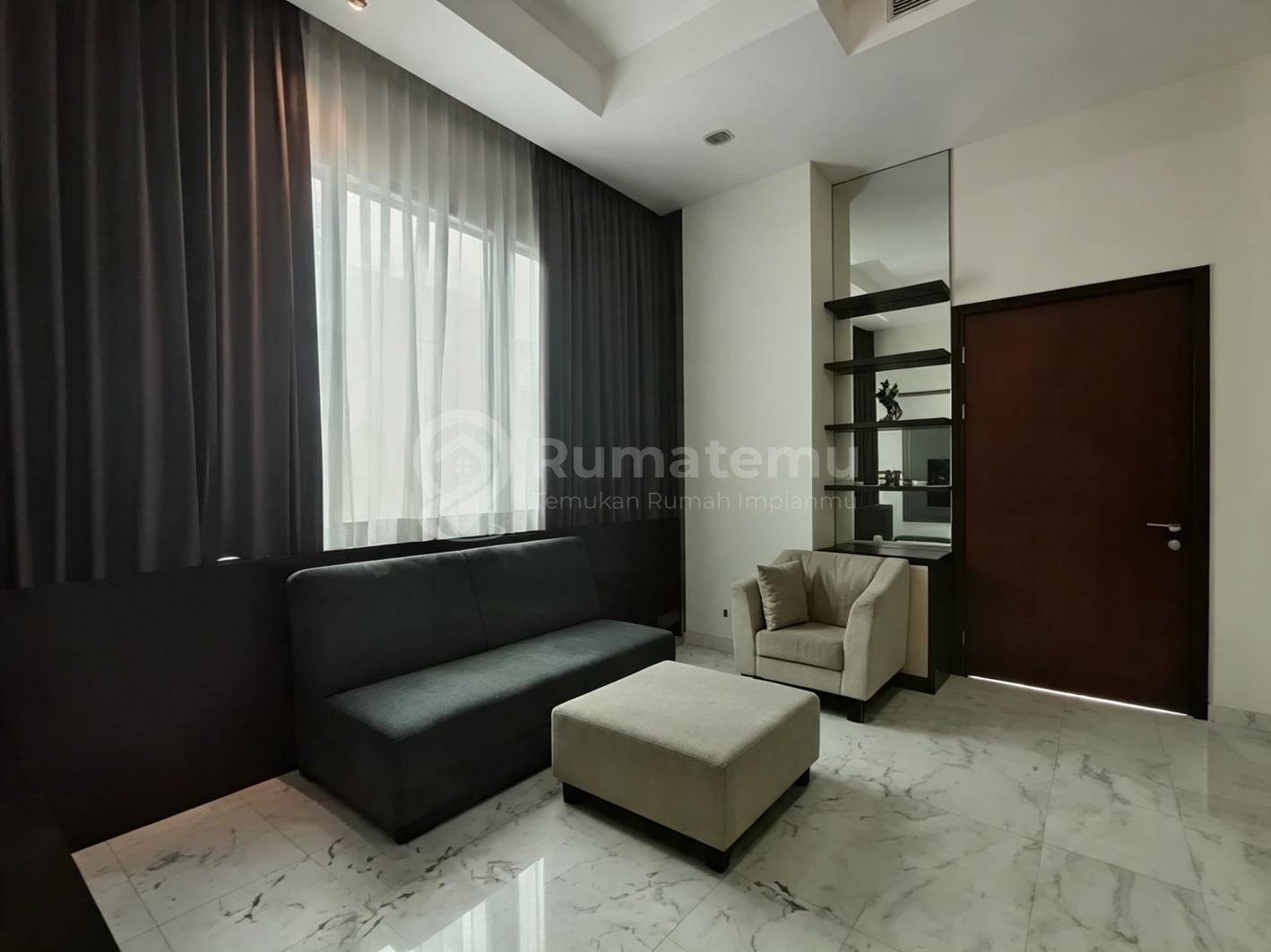 The Peak Sudirman, Disewakan Unit 2Br Ready To Move In