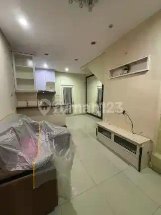 Dijual Rumah Semi Furnished Sudah Renovasi @Rumah Layar Permai, Pik