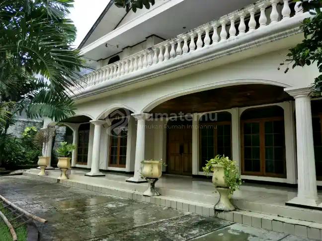 DIJUAL TURUN HARGA:  Rumah lama (bangunan kokoh) di Kemang Jakarta Selatan