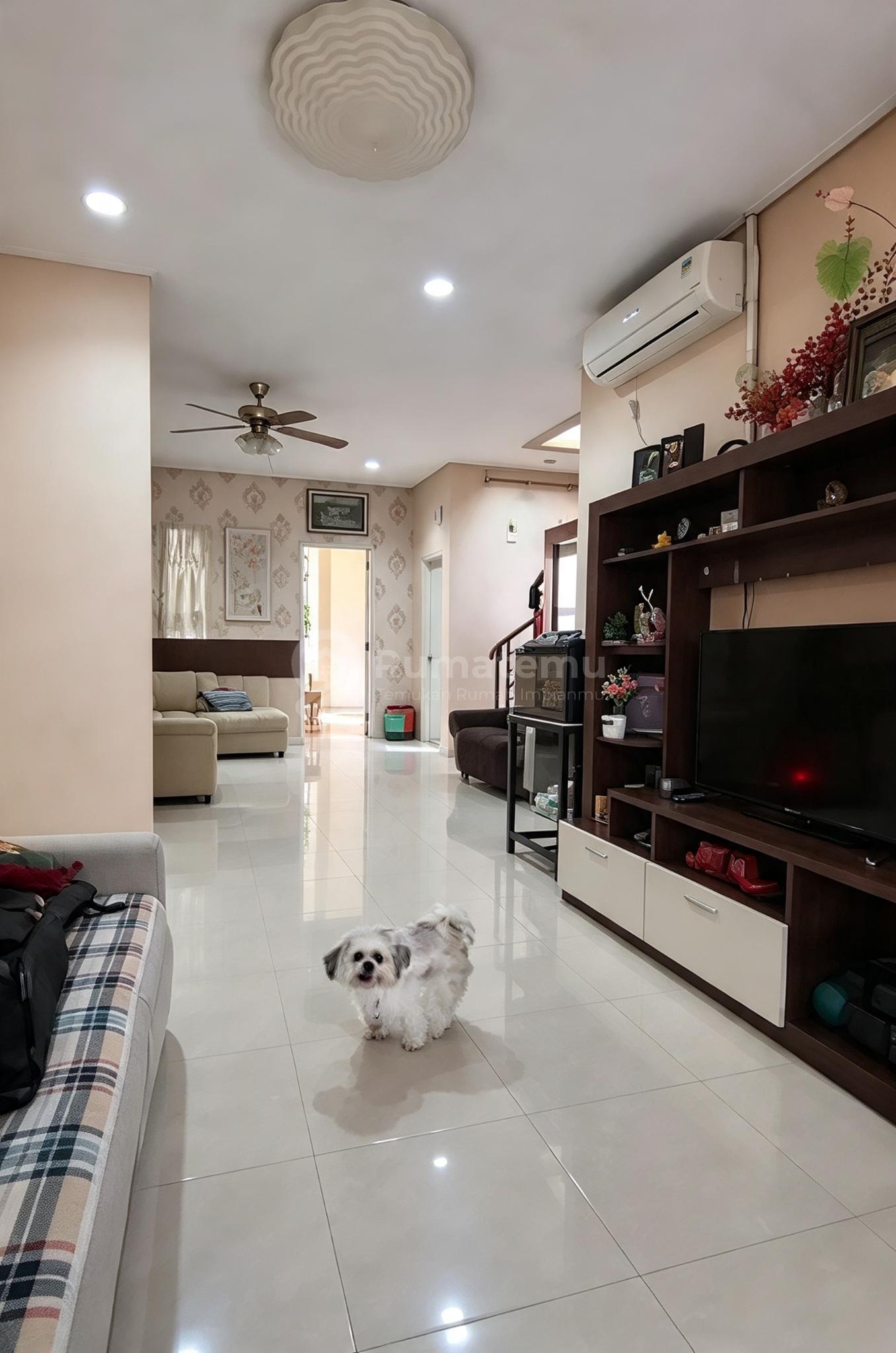 Dijual Rumah Pik Grisenda Kondisi Bagus Semifurnish