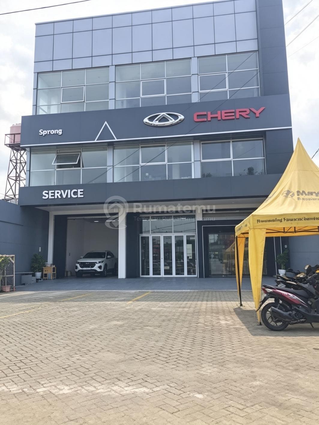 Ruko Jalan Raya Serpong KM 7 Gandeng 3 Samping Starlet