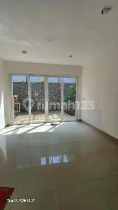 Jual Rumah di Golf Lake Jakbar. Lebar 10