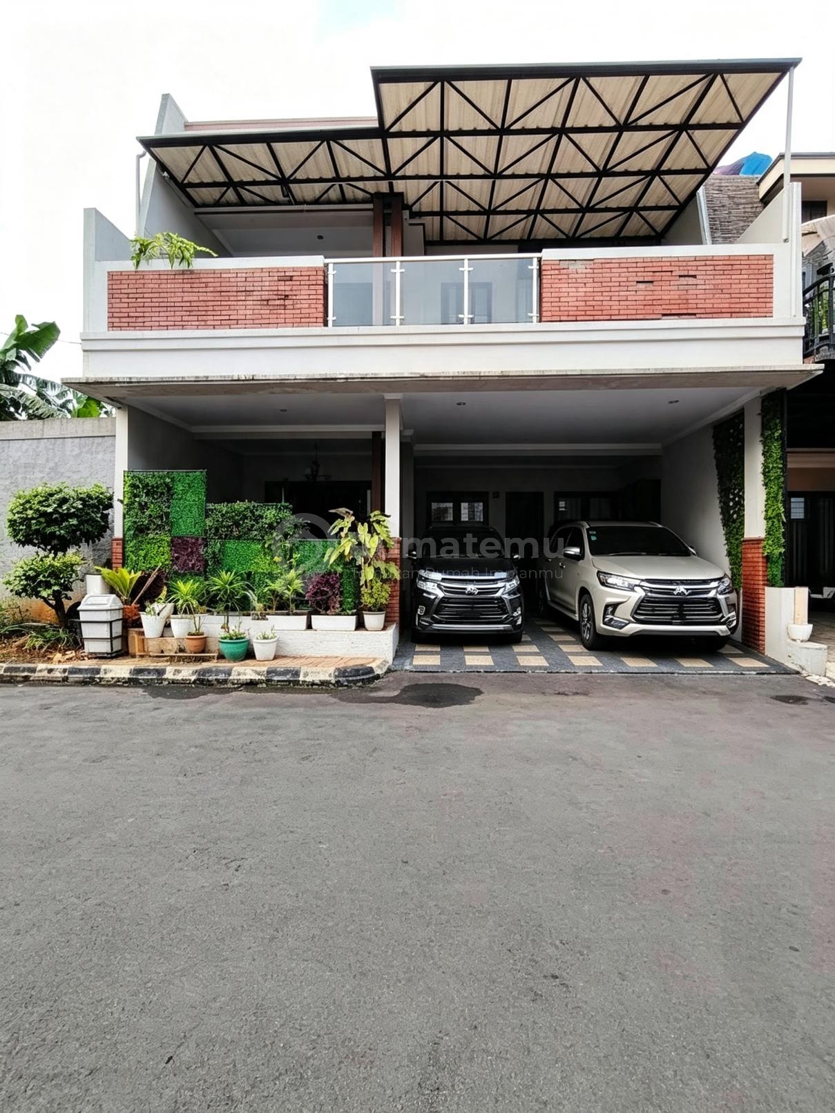 Rumah Cantik 2 Lantai Semi Furnished Dalam Cluster di Jatimakmur Pondok Gede Bekasi