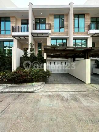 Rumah 3 Lantai Dalam Town House Pondok Indah Jakarta Selatan