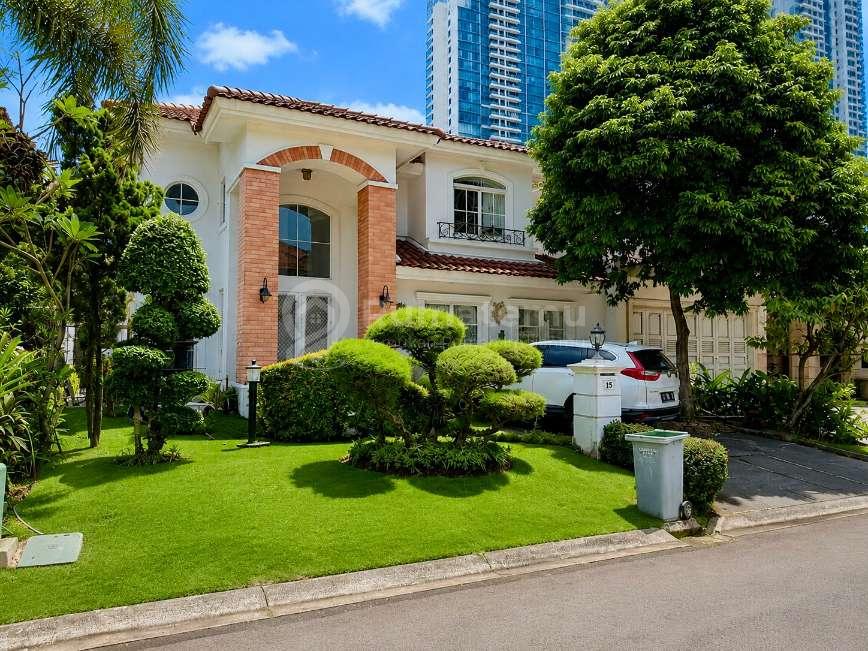 Siap Huni! Dijual Rumah 2 Lantai Full Furnished di Karawaci