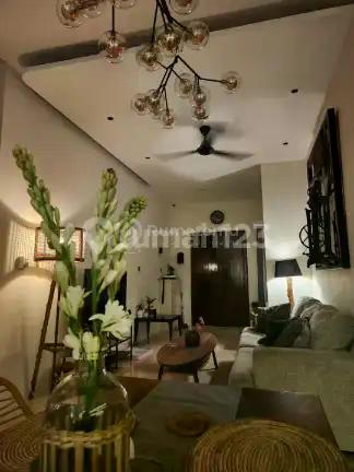 Rumah Super Cantik 2.5 Lantai Semi Furnish Siap Huni Nusaloka BSD