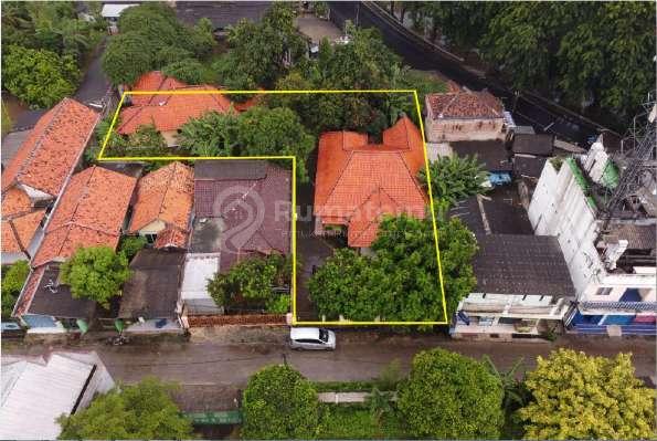 Jual murah rumah dengan akses 2 jalan lokasi strategis di Margahayu, Bekasi Timur, Bekasi