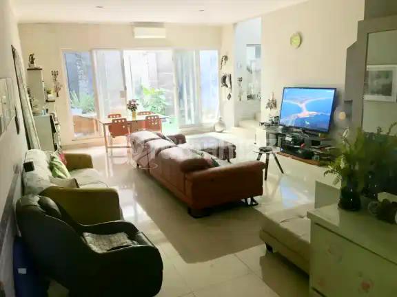 Jual Super Cepat Rumah Cantik 2 Lantai Modernland Tangerang