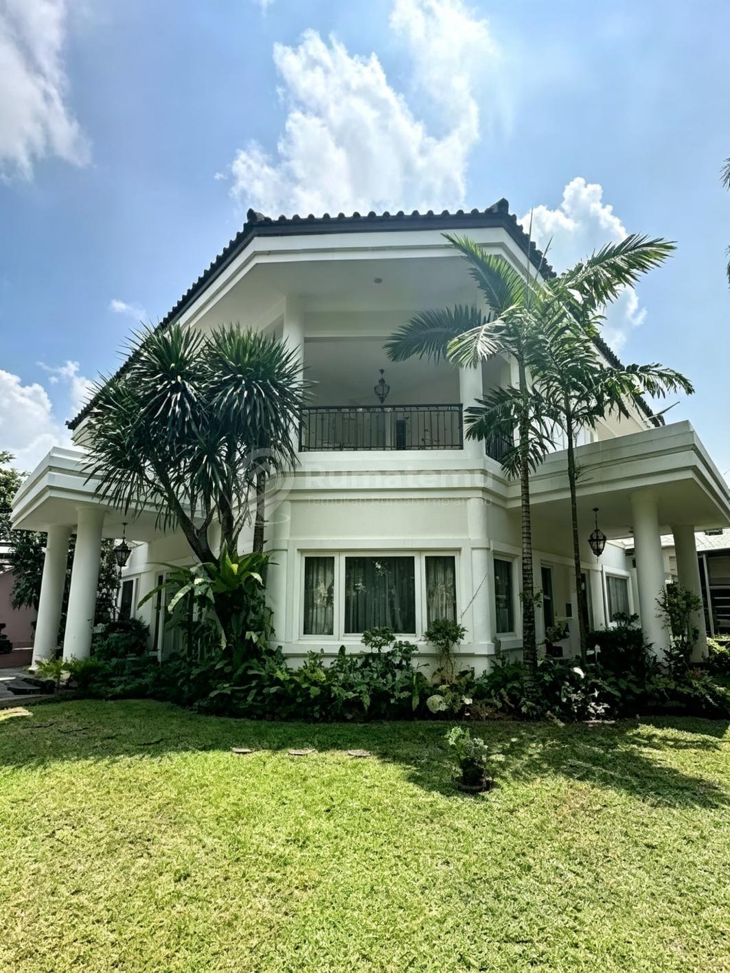 Wijaya -Kebayoran Baru [Rumah]:Hoek - Jalan Besar- Modern Classic
