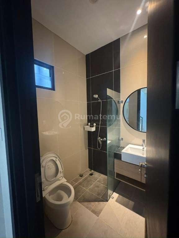 Jual Rumah Dibawah Pasar di Cluster Mozart, Summarecon Serpong