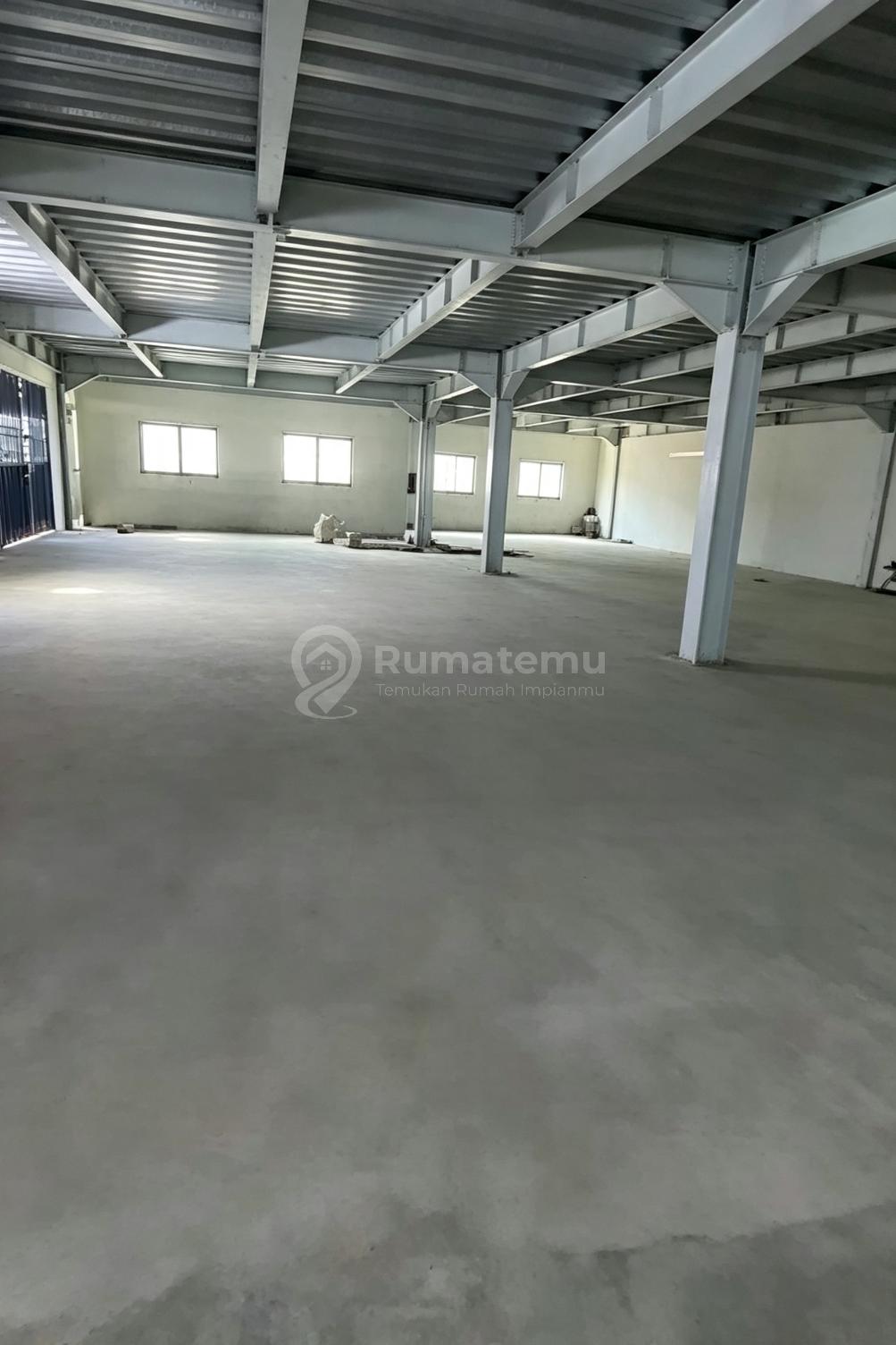 Gudang 3 Lantai Luas 1350 M2 di Komp Pergudangan Prima Daan Mogot Jakarta Barat