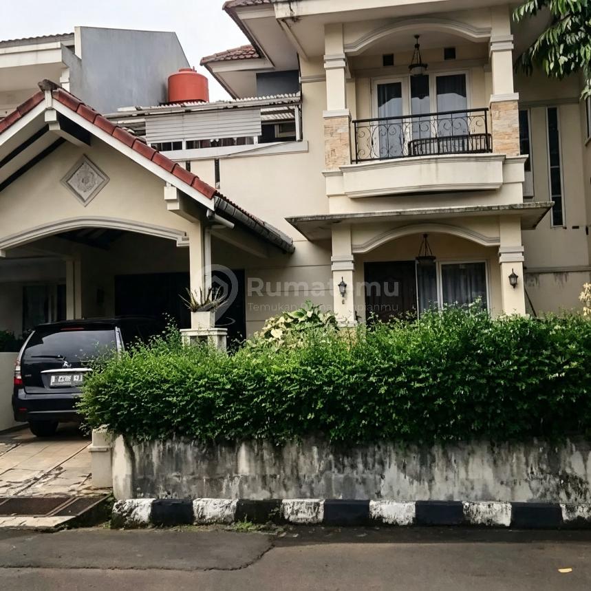 Rumah Keluarga Nyaman Palem Semi Karawaci, Luas 200M² Siap Huni