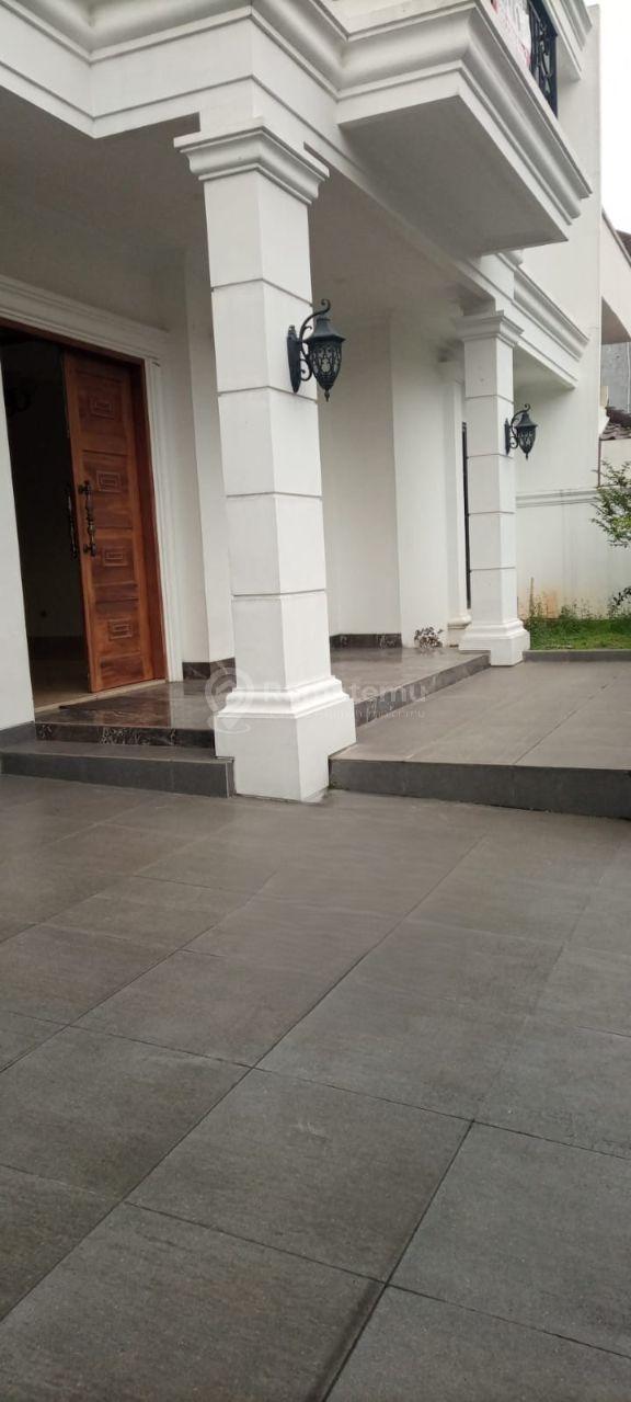 RUMAH DIJUAL 2 LANTAI AREA PONDOK INDAH
