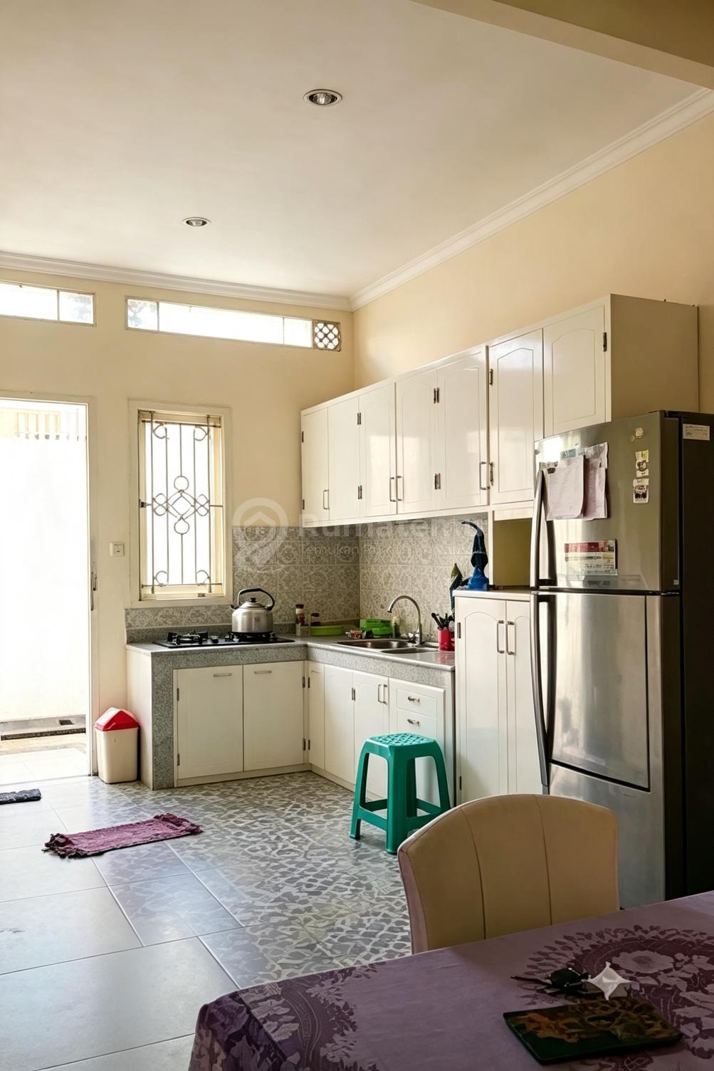 WTS rumah Akses 2 mobil Pejaten,Pejaten Barat, Pasar Minggu, Jakarta Selatan