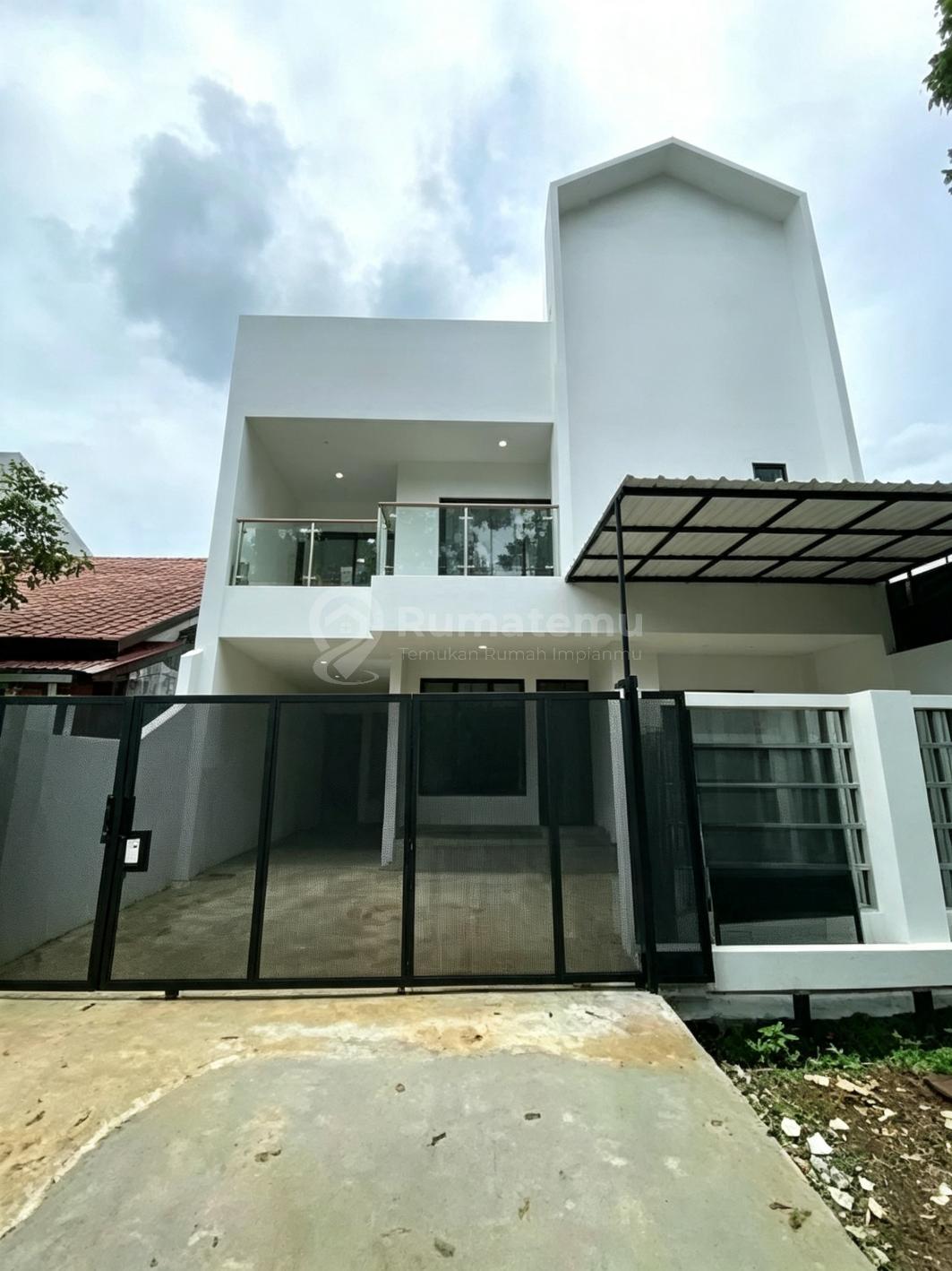 Rumah Bagus Dalam Komplek Strategis Dekat Tol di Jagakarsa