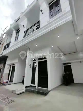 Rumah Baru Siap Huni di Condet Batu Ampar