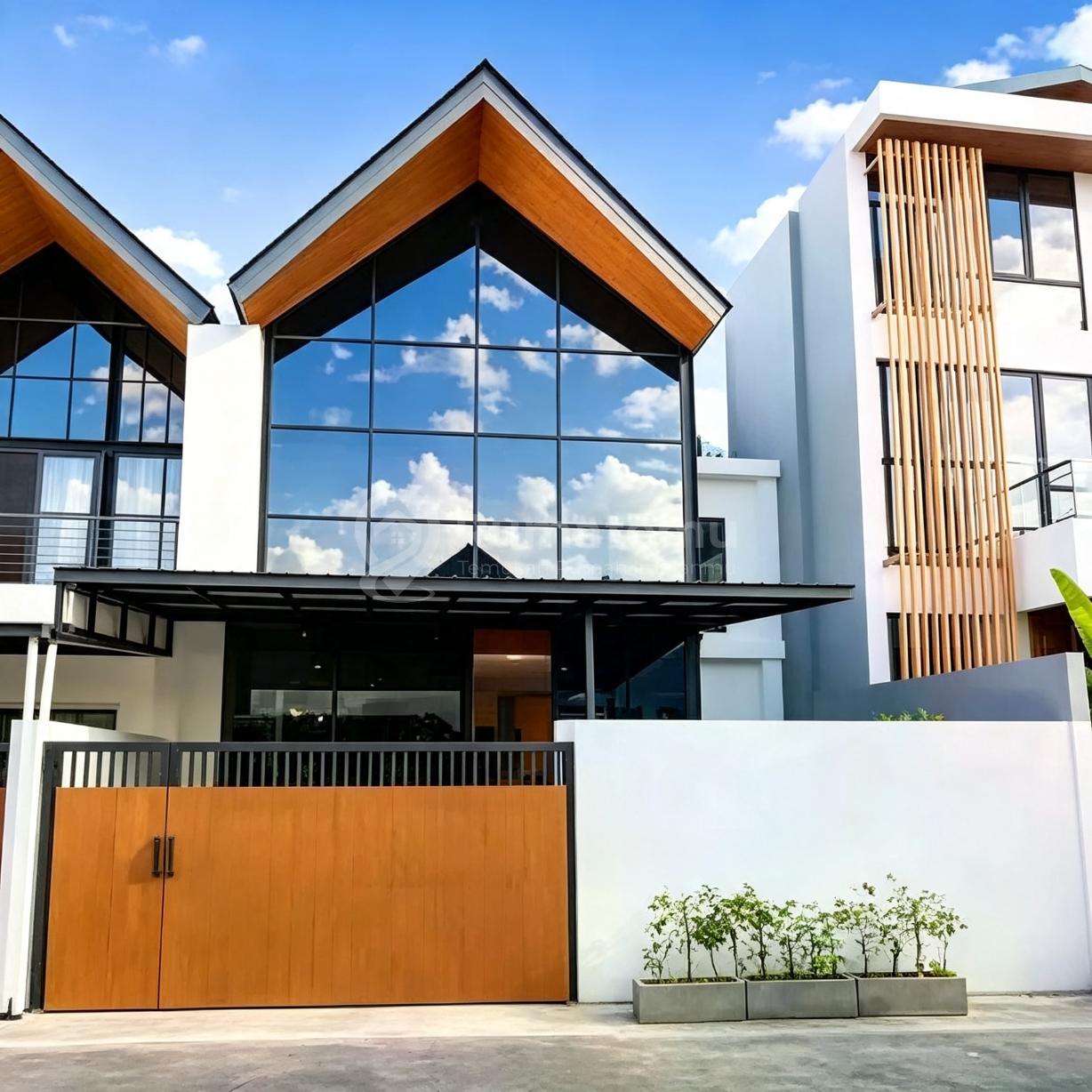 Rv-3339 Freehold 4Br Villa For Sale In Seminyak - Modern Design, Prime Location