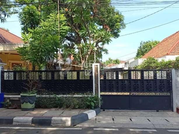 Jual Tanah dan Rumah 1 lantai lokasi di pinggir jalan di Menteng, Jakarta Pusat.