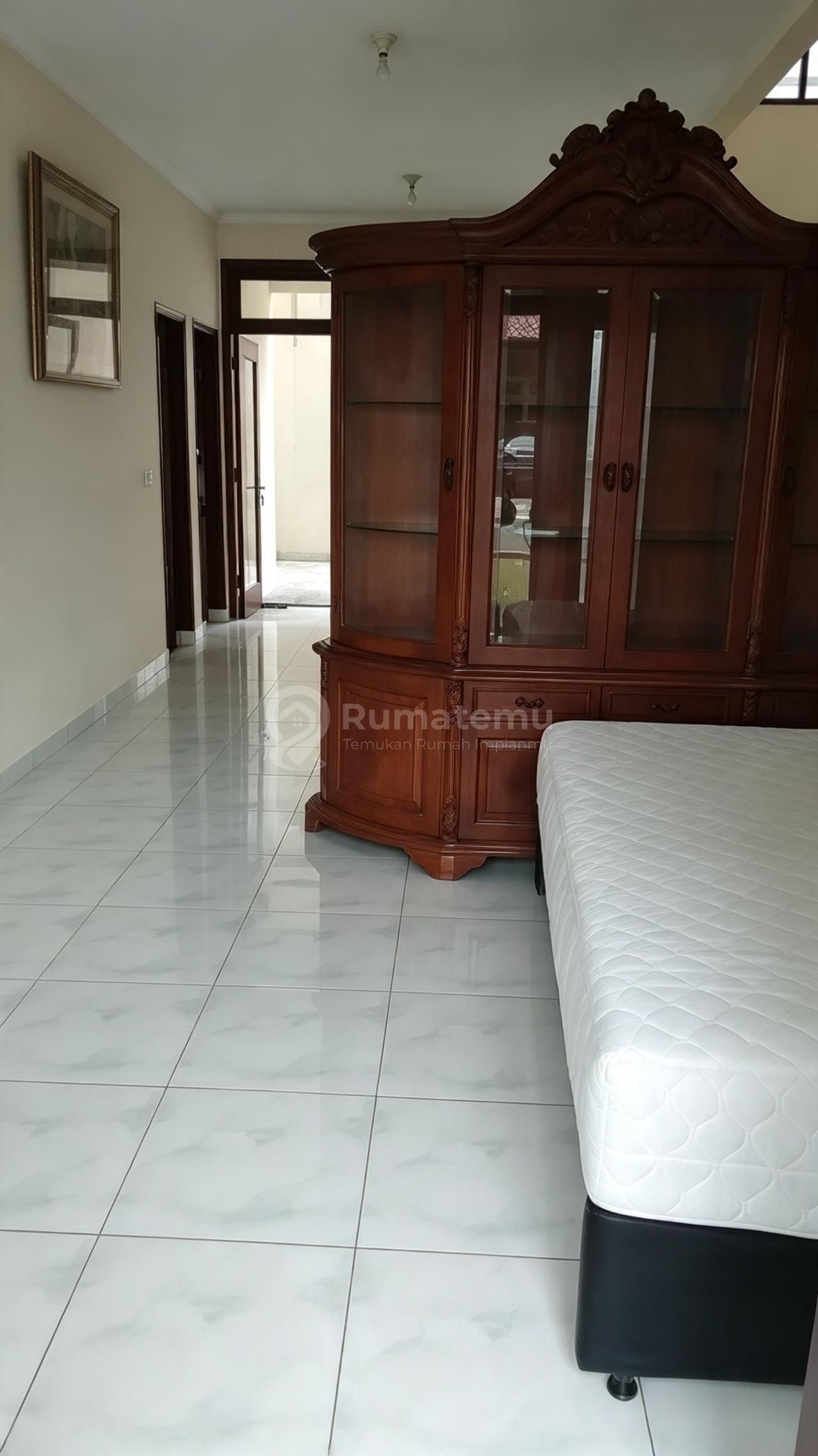 Alam Sutera, Cluster Harmoni, Tangerang..Dijual Rumah 2 Lantai, PLN: 5500W, Air Pam, Kosongan, Carport: 2 Mobil, Garasi 2 Mobil, Row Jalan 2,5 Mobil, IPL: 616.980/Bulan, Shm.-Wto926