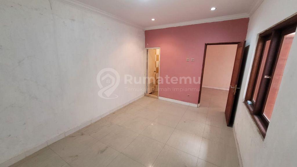 di JUAL Rumah di dekat Lottemart Fatmawati, Cipete siap Huni SHM