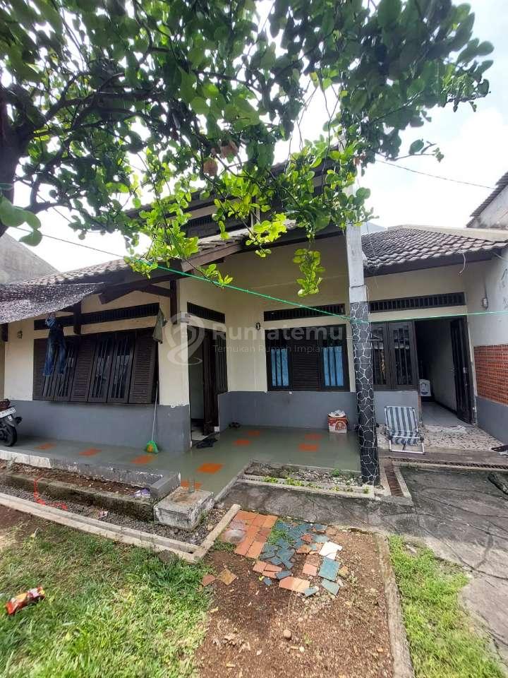 Dijual rumah luas Lokasi strategis di Cipayung, Ceger, Jakarta Timur