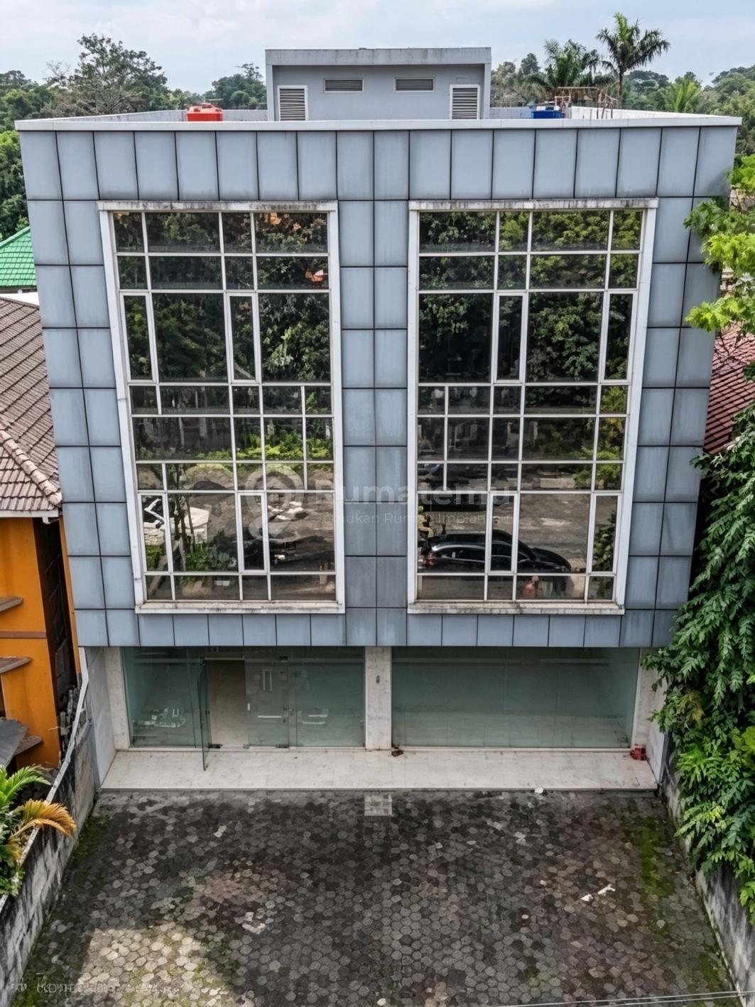 Ruko Secondary Siap Pakai di Cibubur Jakarta Timur
