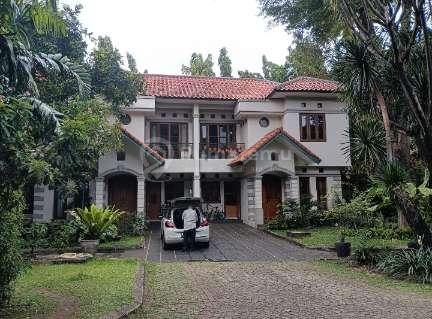 Rumah Asri Dalam Cluster Ada Sharing Pool