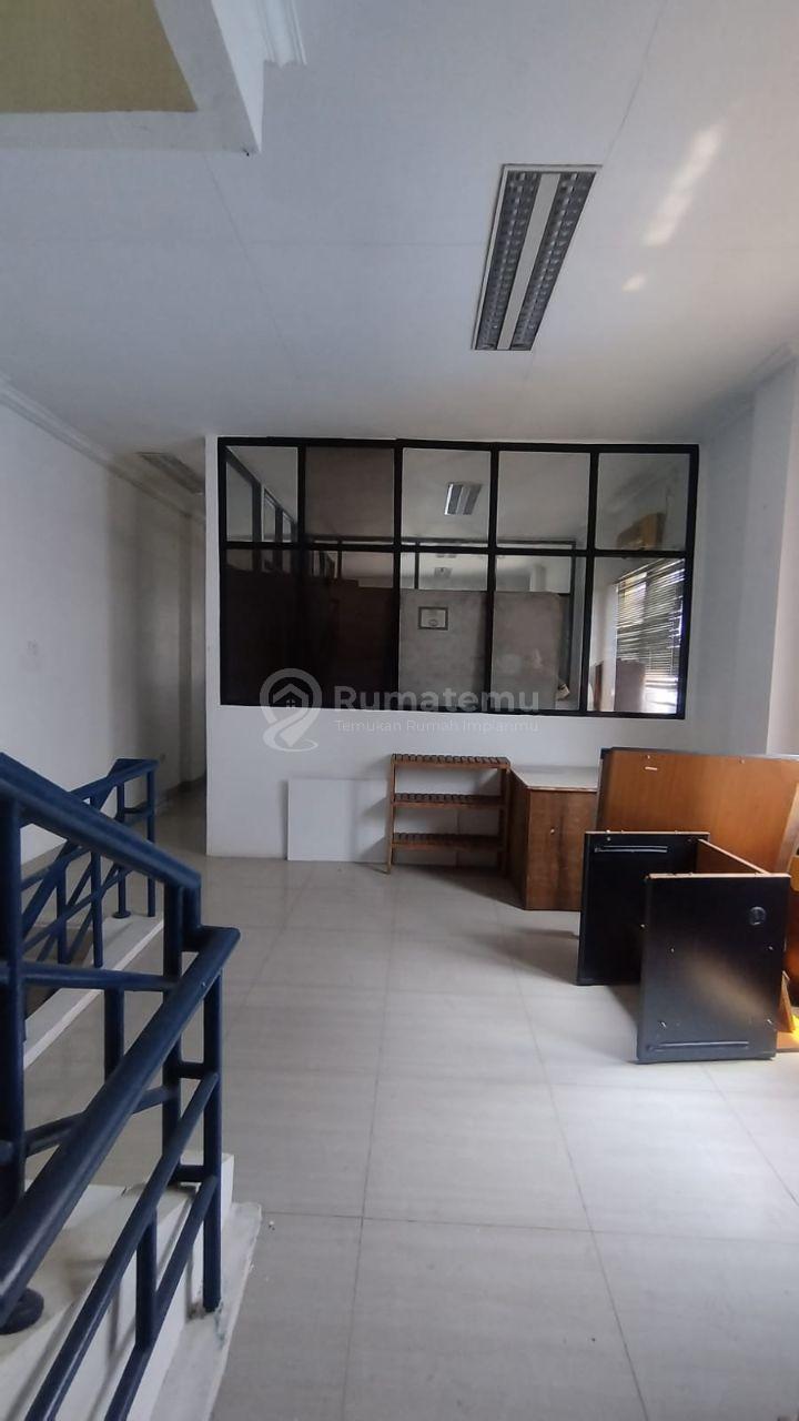 DIJUAL ATAU DISEWAKAN RUKO PELANGI HUK CENGKARENG BARAT