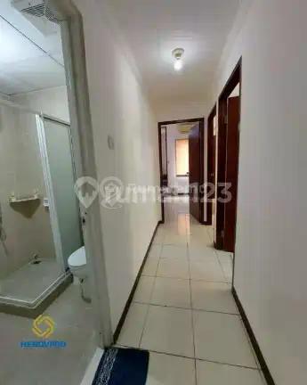 Dijual Cepat Unit 3 BR Furnish View Kolam Renang