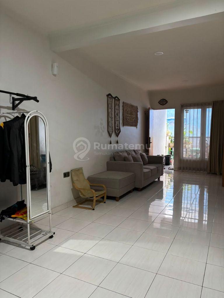 RUMAH NYAMAN ANTAPANI COCOK UNTUK KELUARGA