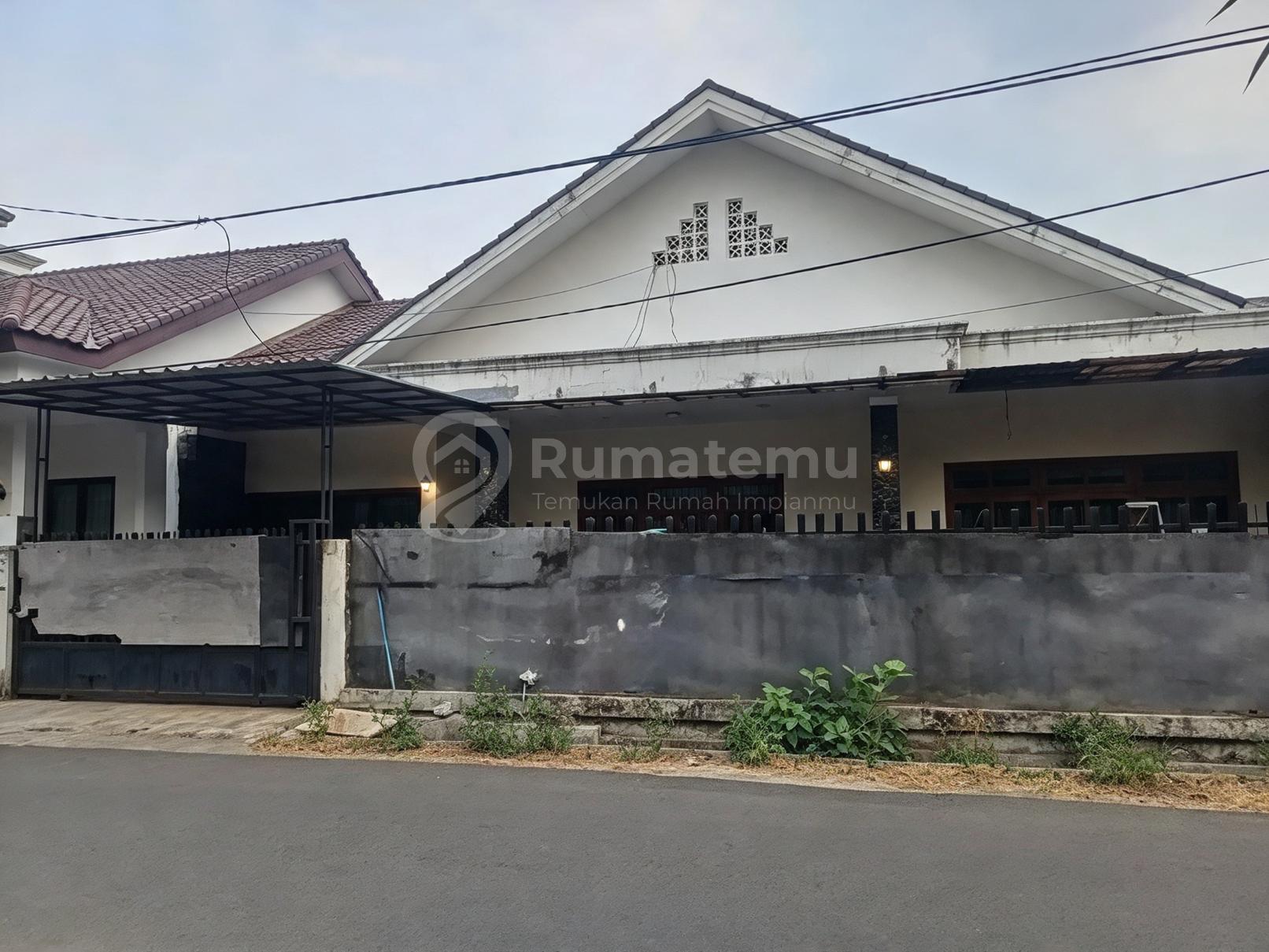 Dijual Rumah Lokasi Strategis Harga Menarik di Veteran Bintaro