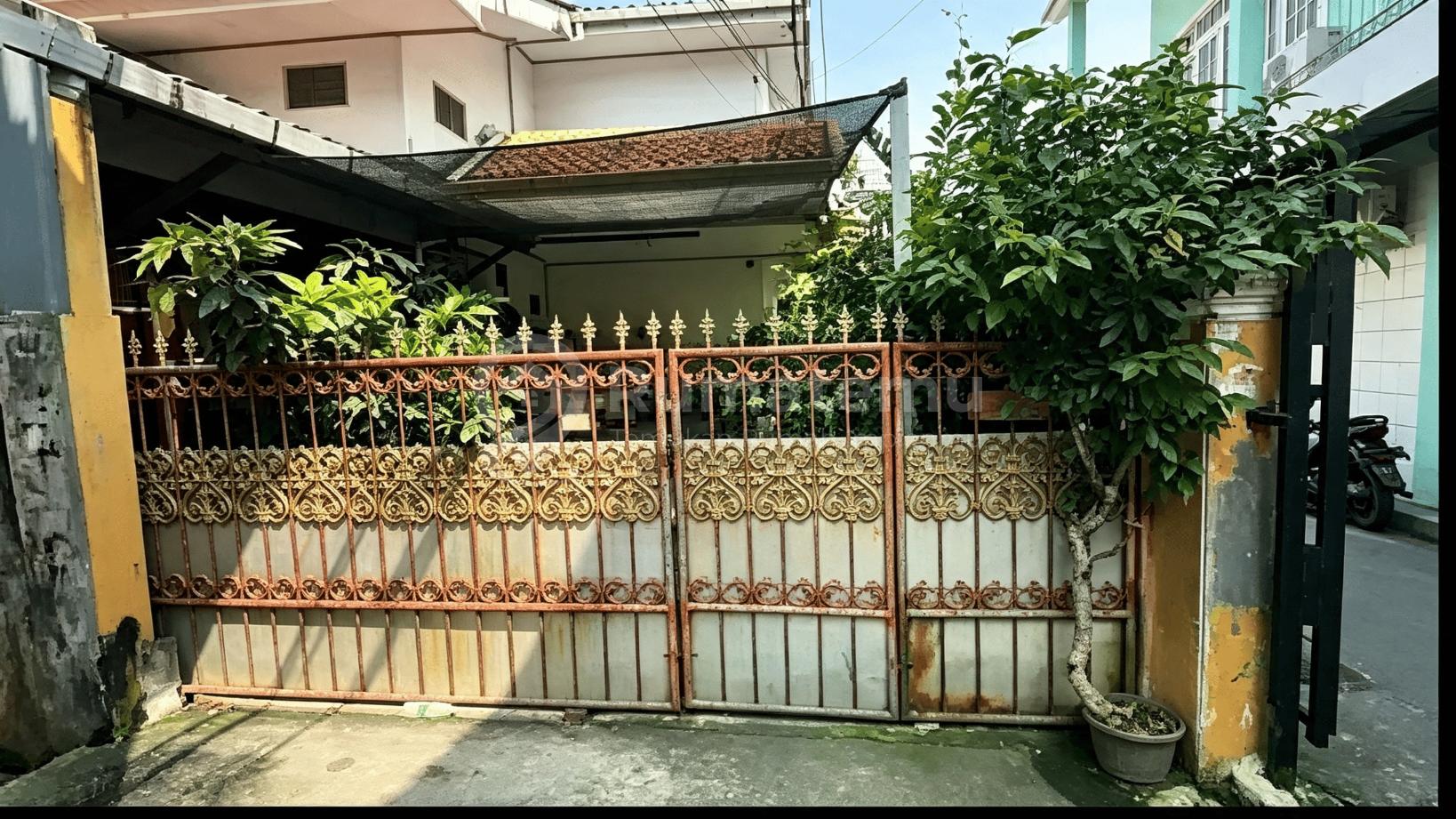 Dijual Rumah 2 Lantai Ada Kosnya di Komplek Uka, Koja - Jakarta Utara