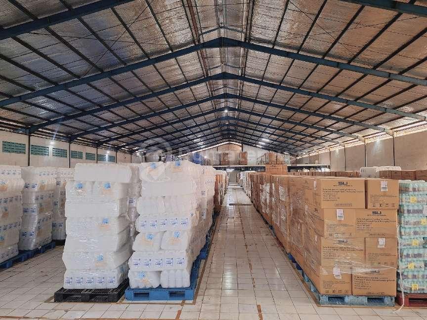 Gudang Ex Pabrik Jalan Raya Mercedes Benz Gunung Putri Bogor