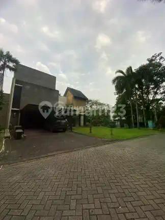 Rumah Mewah Cluster Premium Design Menarik Jacuzxi Karaoke
