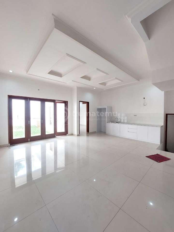 Jual rumah Minimalis modern di Cilandak Timur, Pasar Minggu, Jakarta