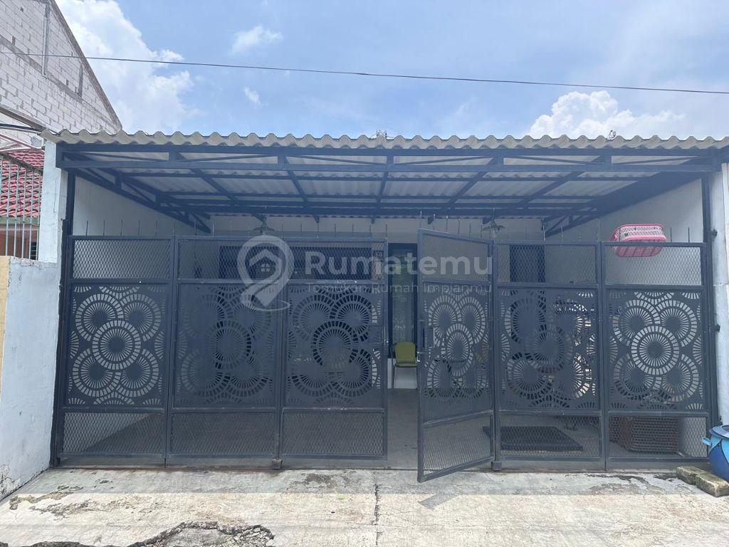 Dijual rumah di Darmo indah selatan 