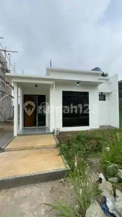 Dijual Rumah Tumbuh Baru Dibangun di Cigadung Bandung
