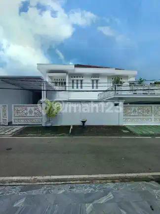 Rumah Baru Direnovasi Dalam Komplek di Duren Sawit