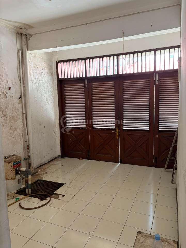Jual Rumah di Patal Senayan, Grogol Utara, Kebayoran Lama, Jakarta Selatan