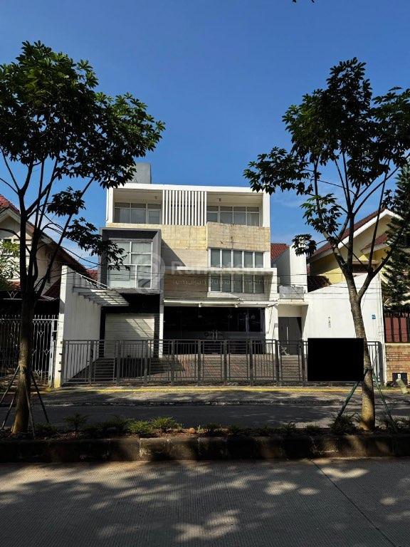 Dijual gedung kantor area strategis bsd city