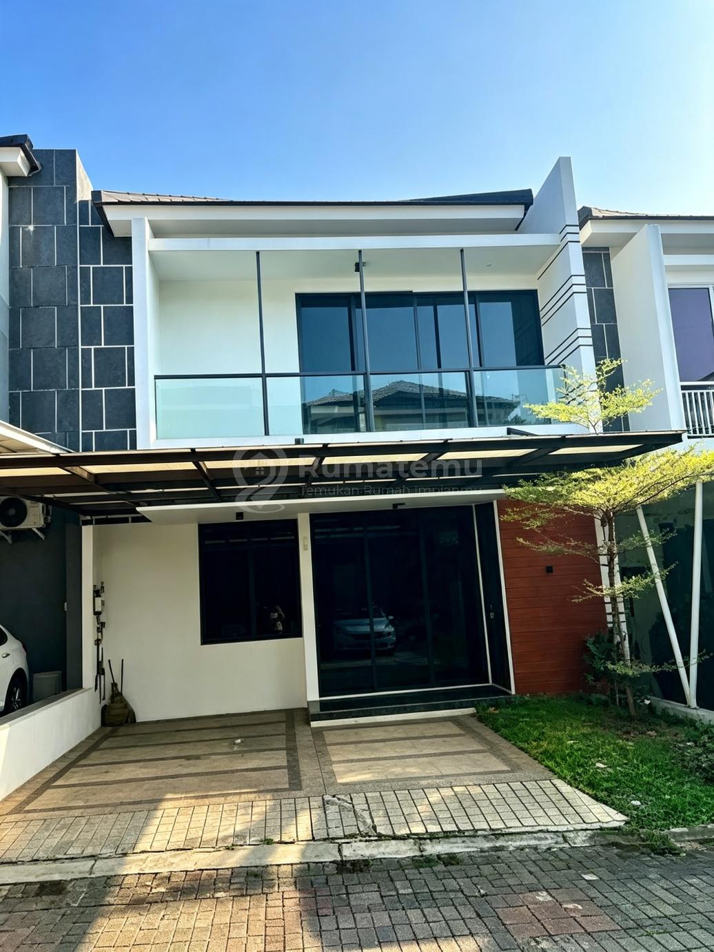 Dijual Cepat Rumah Cantik Nempel Jaksel