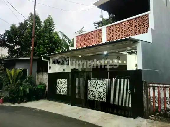 Rumah Kokoh Dalam Komplek Tenang dan Asri