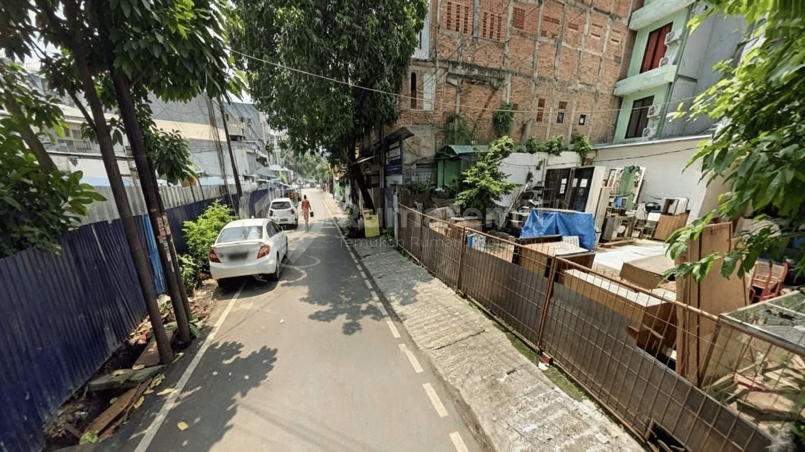 Dijual Tanah komersil Akses jalan 2 mobil lebih di area Kenari dekat Menteng, Senen
