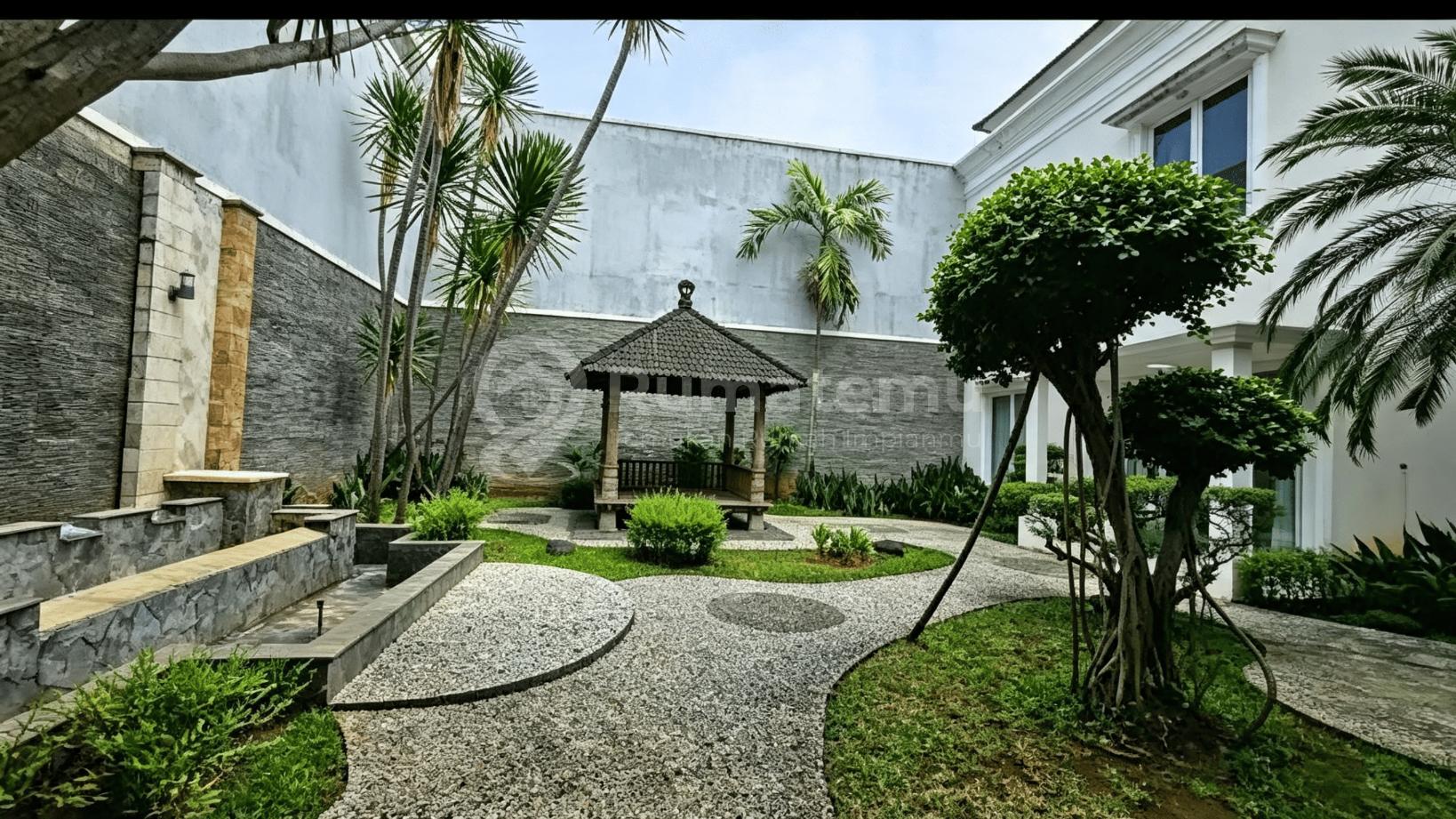 Rumah Di Crown Phg, Rumah Mewah, Siap Huni
