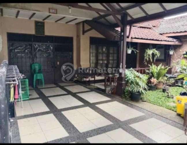 Rumah Jual Hitung Tanah BU di Area Rambutan, Ciracas, Jakarta Timur