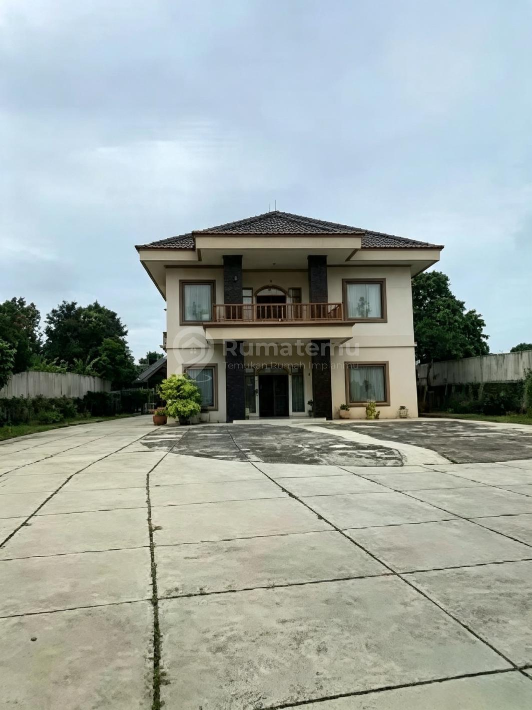 Rumah Besar Tanah Luas Dekat Paradise Serpong 2